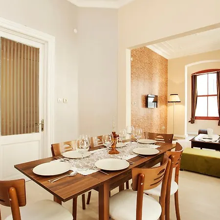Apartamento Kamil Bey Suites